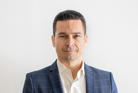 Luis Vega – Negotiation Training